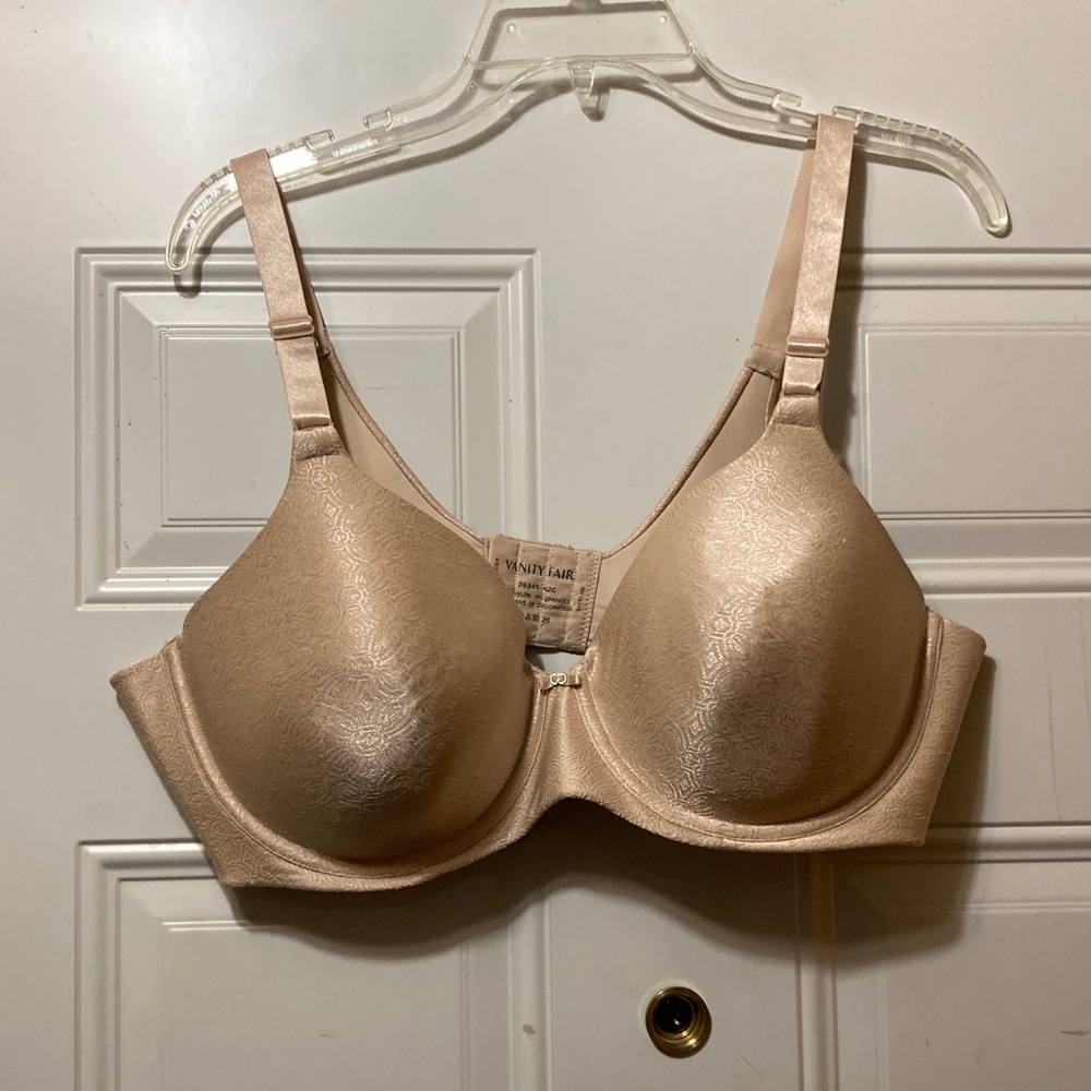 Vanity Fair‎ Elegant Tan Bra 42C